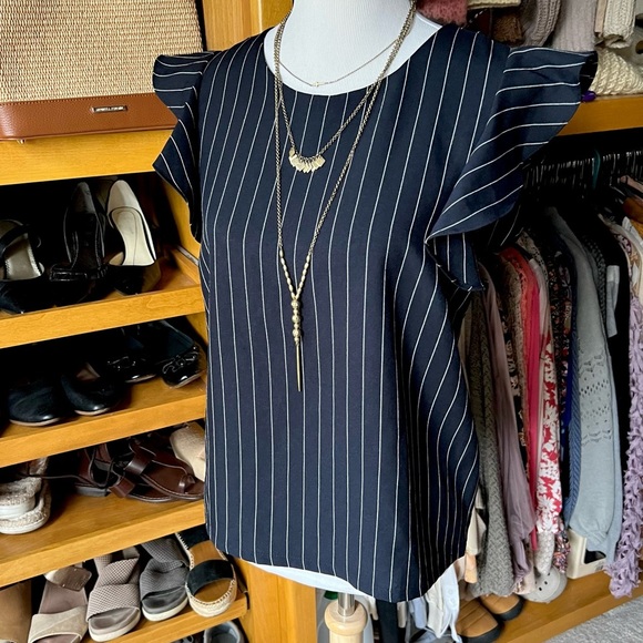⭐️BOGO FREE⭐️ NWOT MILK & HONEY Navy Blue Striped Ruffled Cap Sleeve Top - Picture 8 of 9